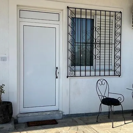 Appartamento Zoufi's In The Heart Of The Old Town Patras