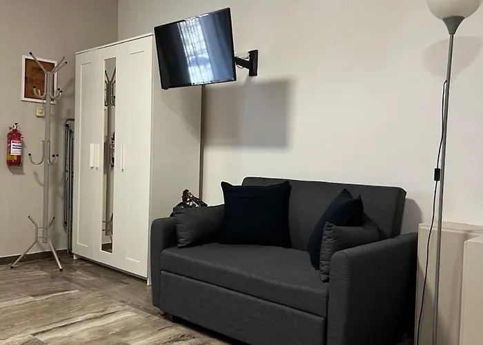 Zoufi's In The Heart Of The Old Town Patras