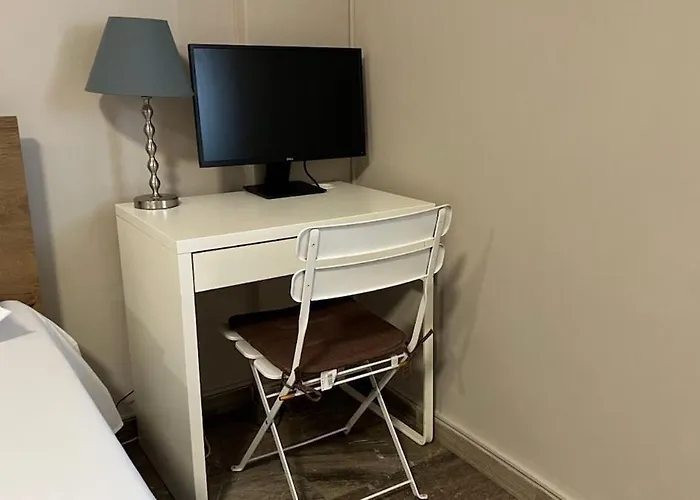 Zoufi's In The Heart Of The Old Town