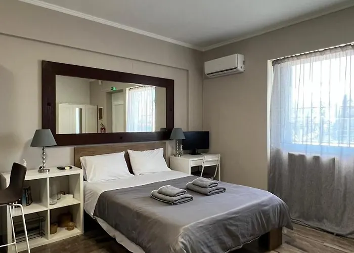 Zoufi's In The Heart Of The Old Town